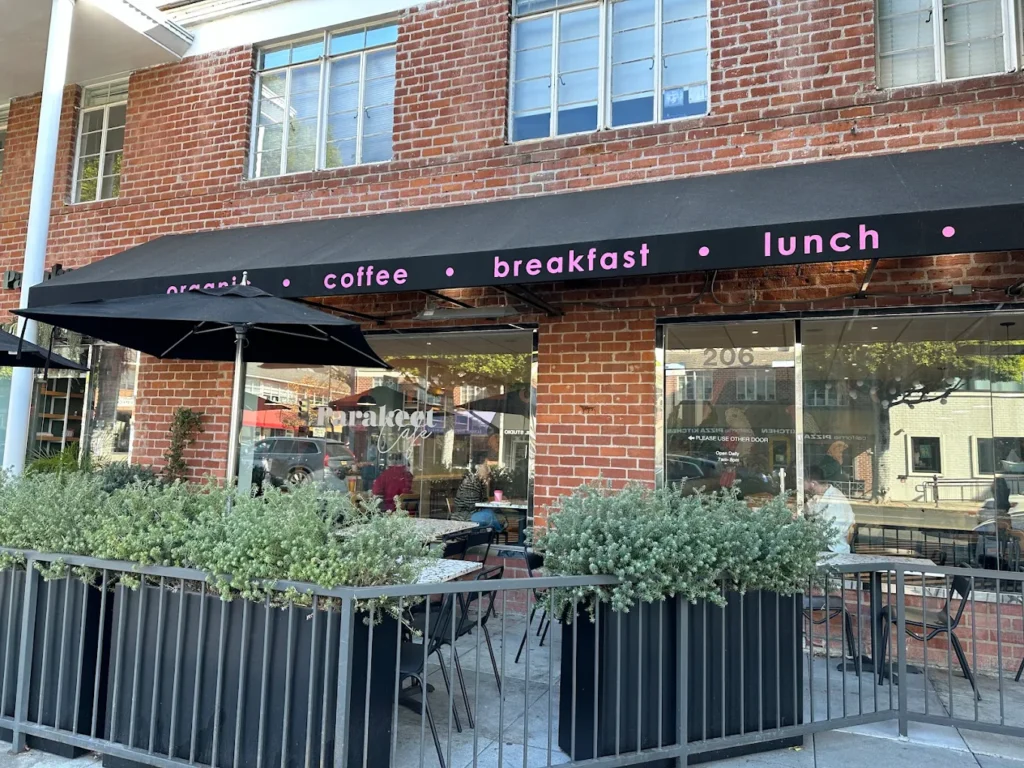 02. Parakeet Cafeat at Beverly Hills