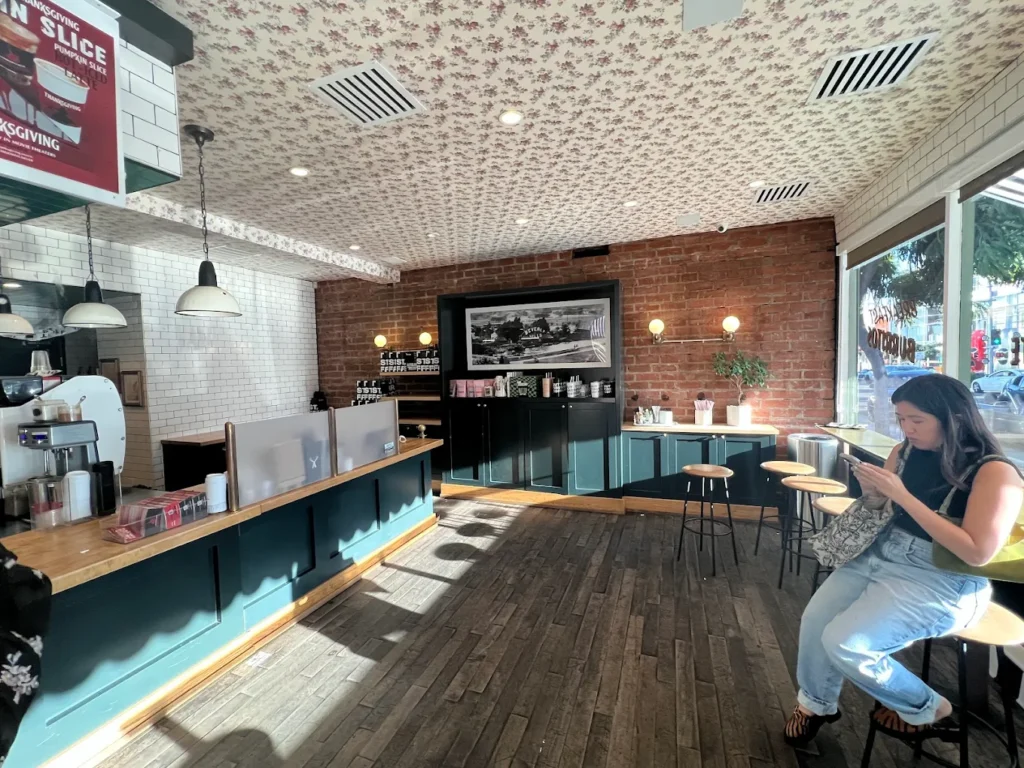 04. Alfred Coffee Shop near Beverly Hills Garden Park