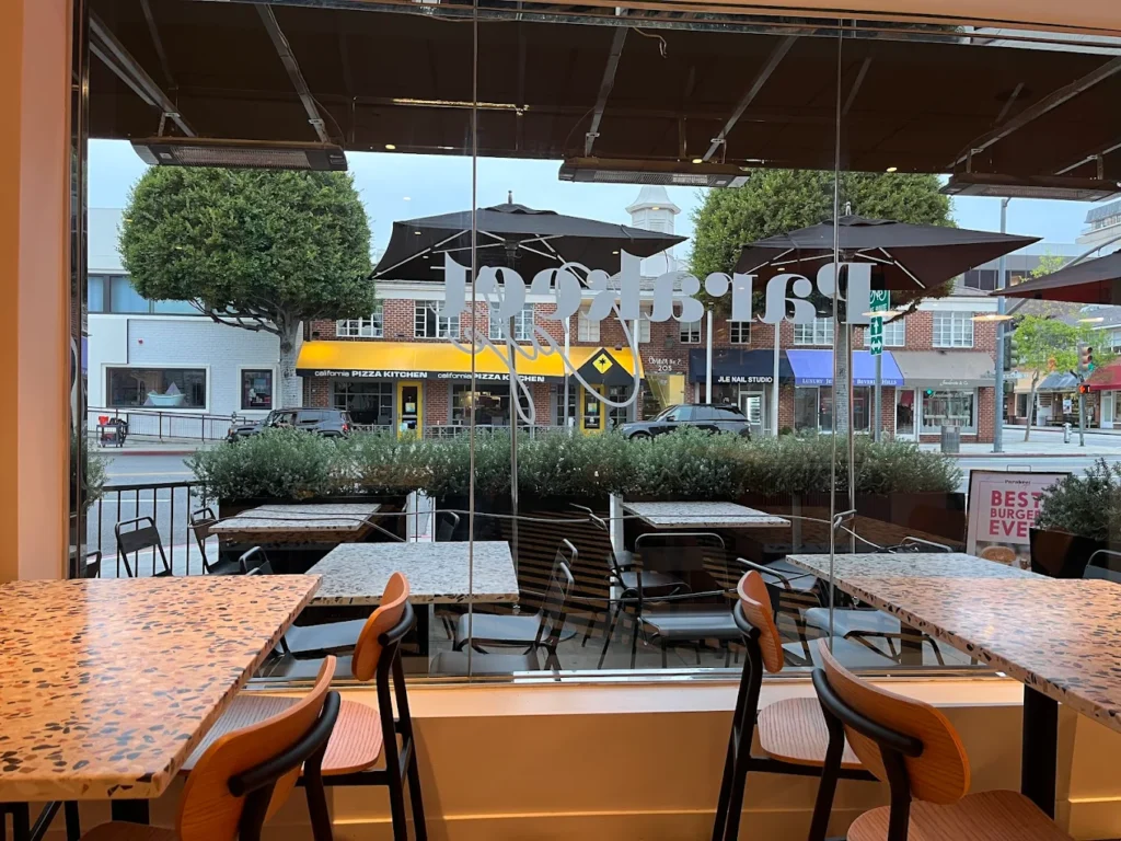 05. Parakeet Cafeat at Beverly Hills