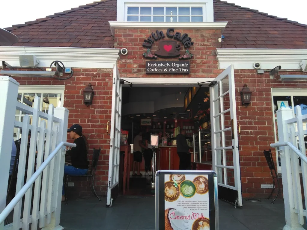 Urth Caffe Beverly Hills - Outdoor